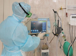 22 женщины скончались от COVID-19 в Волгоградской области: главное на 15 ноября