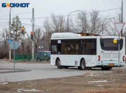 Почти 2 млн рублей получила пенсионерка после ДТП с автобусом в Волгограде: теперь она на инвалидной коляске