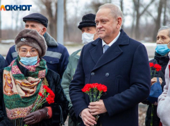 «Желание созидать, творить передалось волжанам от основателя города»: мэр Волжского о годовщине Логинова