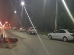 В Волжском водитель мотоцикла попал в больницу после столкновения с иномаркой
