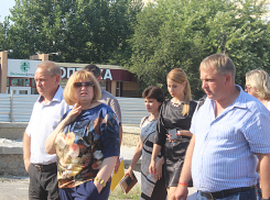 Раньше срока пообещали сдать новый сквер в 18 микрорайоне Волжского