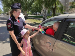 «Осторожно водитель - ты тоже родитель!»: госавтоинспекция Волжского проводит профилактическую акцию с участием детей