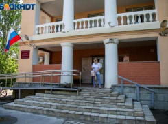 Хотел сжечь администрацию области, но попал под стражу: волгоградцу избрали меру пресечения