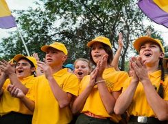 Юные волжане могут получить путевку в патриотический лагерь