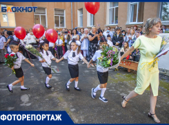 Праздничные линейки в условиях пандемии: 1 сентября в Волжском