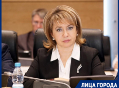 «Женщинам в политике поблажек не делают», – депутат Волгоградской областной думы