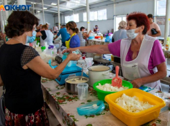 «На рынке дорого»: большинство волжан покупают продукты в магазинах