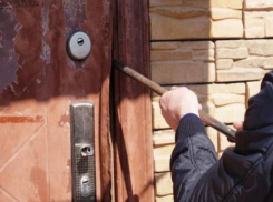 В Волжском поймали дачного вора, укравшего стройматериал