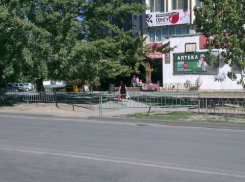 В Волжском вандалы дважды ломали турникет