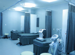 Пациента с ножевым ранением обнаружили в инфекционном госпитале Светлоярской ЦРБ