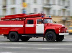 В Волжском сгорел балкон пятиэтажки