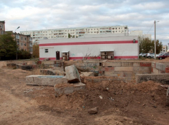 Волжане жалуются на опасный недострой в 31-м микрорайоне 