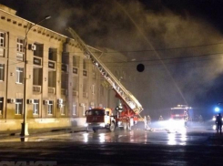 Вознаграждение в 200 тысяч объявил Игорь Воронин за информацию о поджигателях администрации Волжского