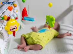 Под Волжским в многодетной семье погиб младенец