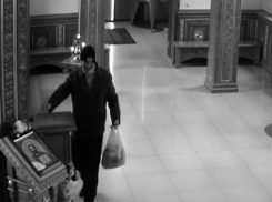 Ничего святого: волжанин украл пожертвования из храма