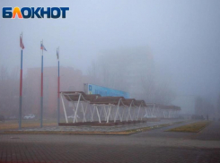 Сильный ветер и хмурое небо ожидает волжан в воскресенье: прогноз погоды