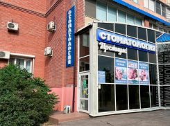 «Под ключ» по выгодной цене: виниры -15000, безметалловая керамическая коронка 13.000 рублей   