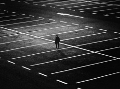 Территория торгового центра стала местом ДТП