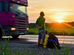 Волжан просят помочь в поиске сбежавшего от отца на попутках 13-летнего подростка