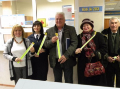 Волжанам предложили засветиться на дороге