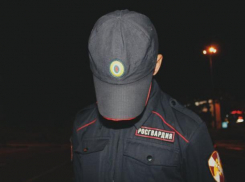 Тусовщицы украли портмоне с деньгами у соседа по столику в ночном клубе Волжского