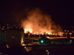 Судный день продолжается: новый пожар распространился с новой силой в Волжском