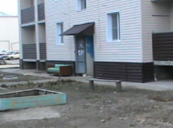 В Краснослободске людей переселили из одного аварийного дома в другой