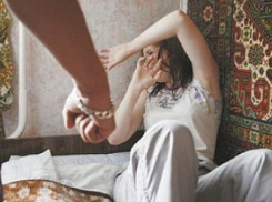 Под Волгоградом пьяный мужчина пытался изнасиловать бывшую супругу