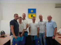 От урагана до авиашоу: Волжский чествует тех, кто делает город сильнее