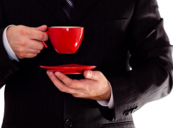 Определился поставщик чайных сервизов для администрации Волжского