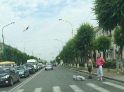 41-летний волжанин угодил под колеса иномарки у Главпочтамта