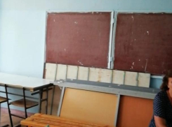 Нашим детям предложили сарай вместо кабинета, - волжанка