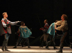 В Волжском открылась школа исторического фехтования