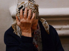 Фейковый сантехник отобрал у 85-летней бабушки пенсию в Волжском
