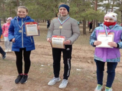 Чемпионат области по легкоатлетическому кроссу: у волжан серебро и золото