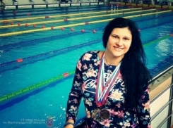 Эксперт-криминалист из Волжского завоевала три медали на Чемпионате России по плаванию