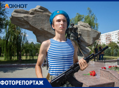 Крылатая пехота в строю: в Волжском отметили День ВДВ