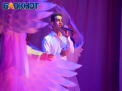 Волжанок поздравят песнями: концерт ко Дню Матери состоится во дворце