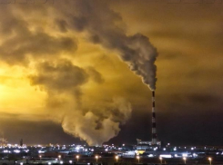 Ночью в 16 микрорайоне воняет жженой резиной, - волжанка