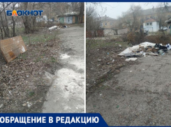 Личинки и червяки превратили детскую площадку в вонючую свалку в Волжском: ФОТО