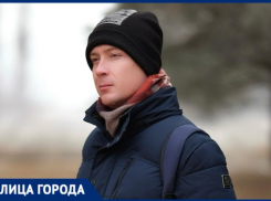 Волжанин на волгоградской сцене: как Артем Холодин соединяет театр, музыку и кино
