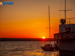 Яхта оборвала высоковольтные провода и оставила без света часть Волжского