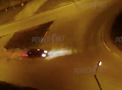 «Море искр, тучи пыли»: в Волжском лихач чудом остался жив