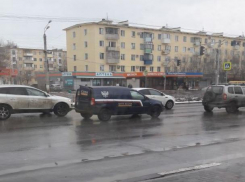 Открытая доставка «Почты России» в Волжском оказалась в рамках ПДД