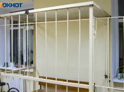 В Волжском арестовали мужчину с пакетом наркотиков в машине