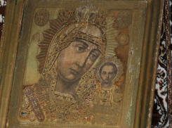 Под Волгоградом у пенсионера похитили старинные иконы