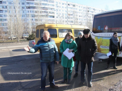 Главные причины потопа в Волжском - отсутствие дождеприемников и забитые ливневки 