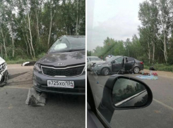 7 пострадавших, 1 погибший: подробности страшной аварии на трассе под Волжским