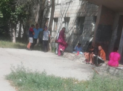 За гибель сына, выпавшего из окна, волжанка получила год надзора