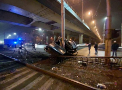 Водитель ВАЗ-2115 чудом остался жив, но попал в больницу